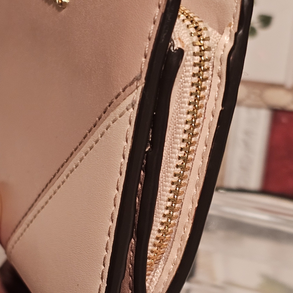 Michael Kors Adele Pink & Cream Leather Passport Holder/wallet - Picture 10 of 13